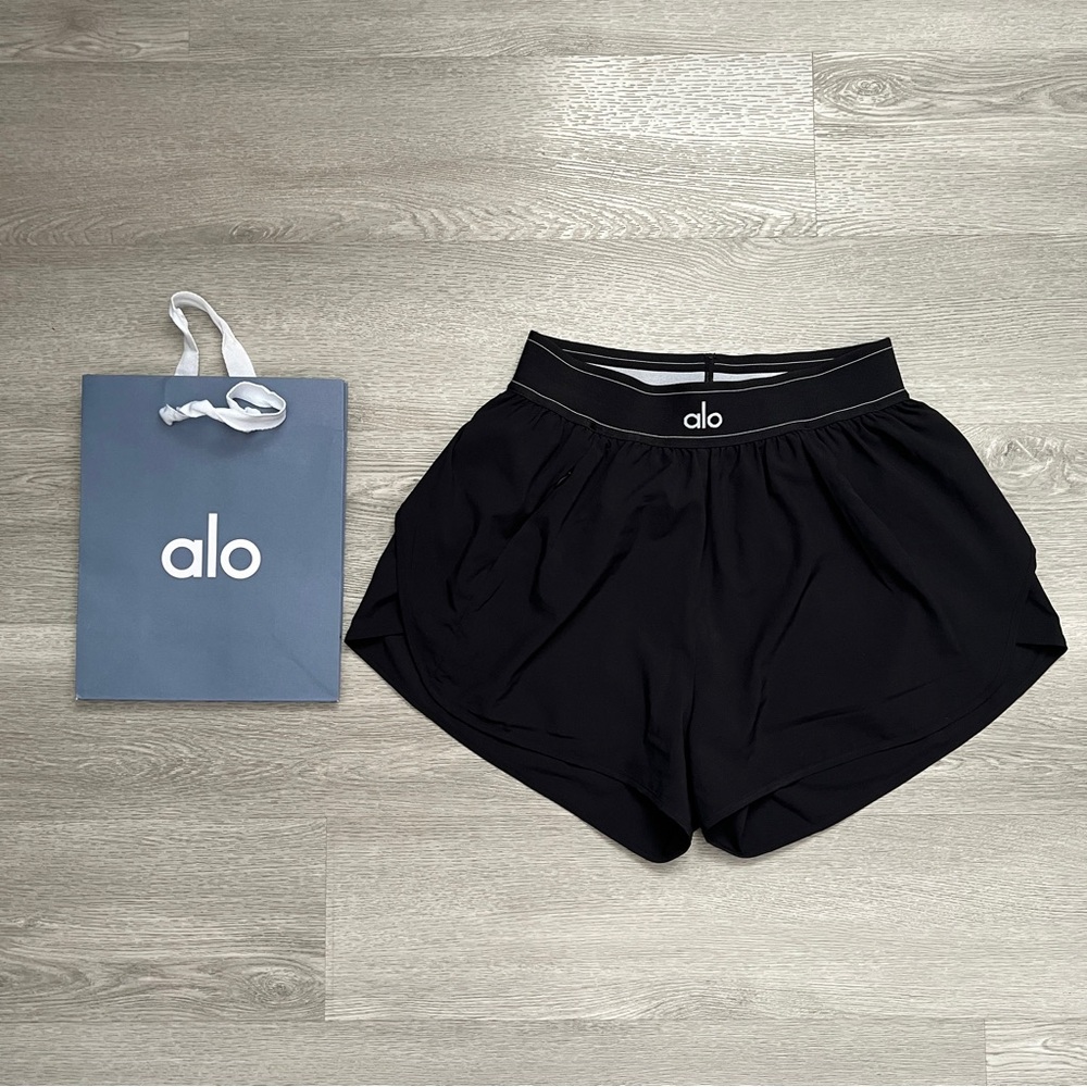 ALO MATCH POINT SHORT